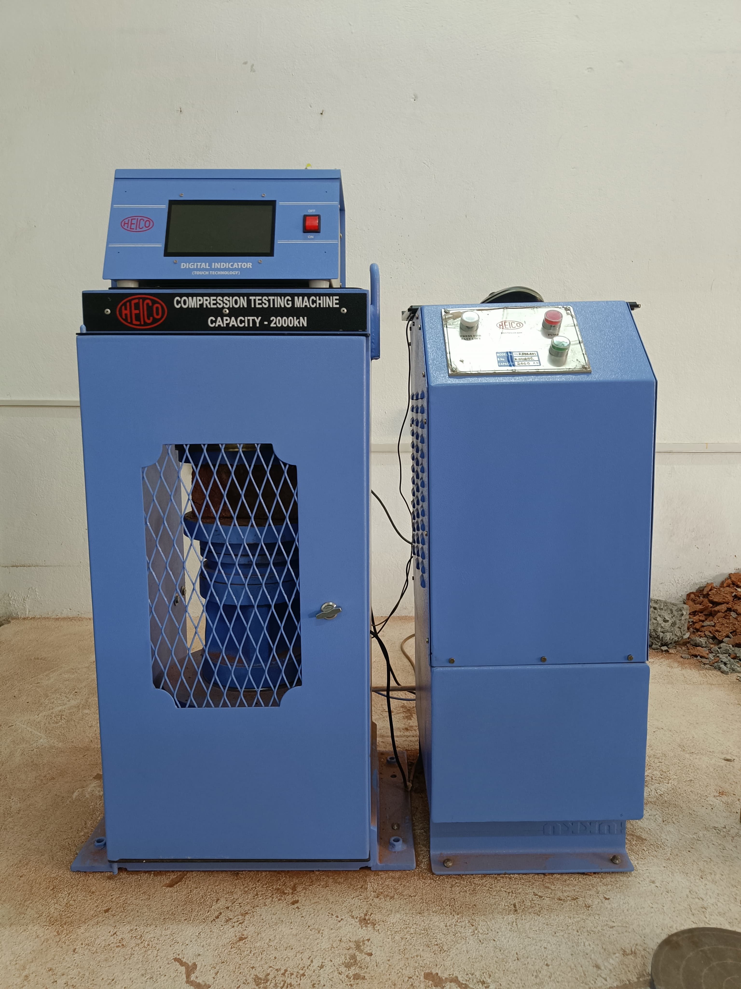 Compression Testing Machine