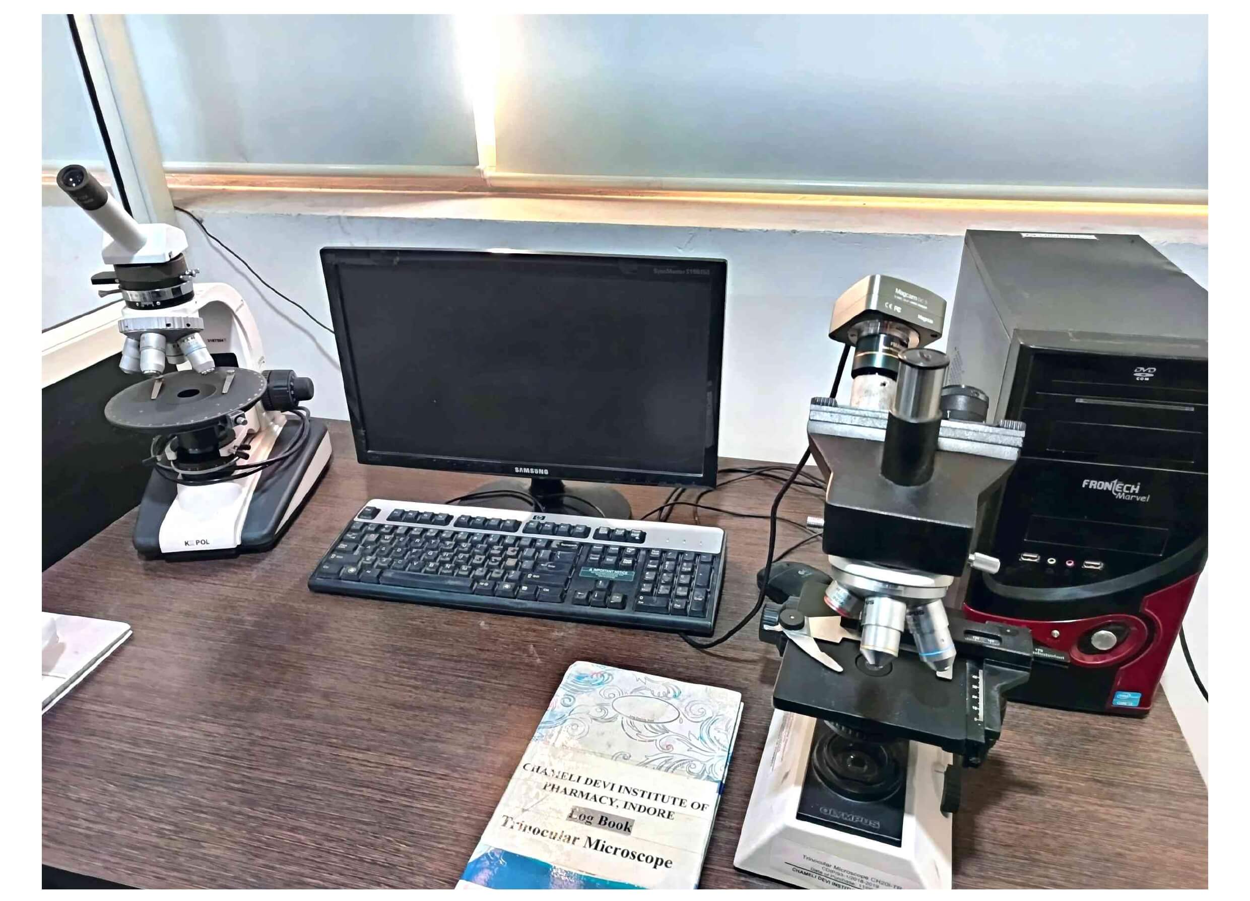 Trinocular Microscope