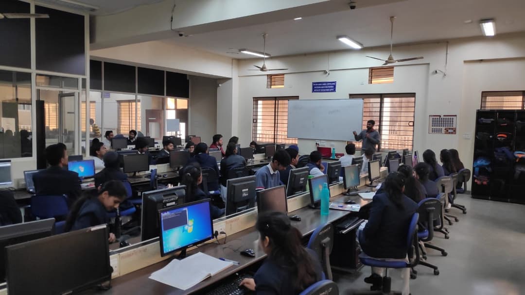 Two Week Microsoft Ed-vantage Training Program on 'Java Programming' ( 17 Jan - 04 Feb 2019)