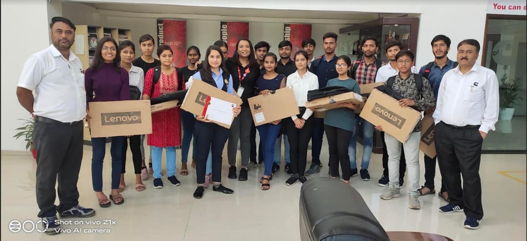 Cummins Scholarship recipients (Session 2022-23) receiving their scholarship laptop awards.