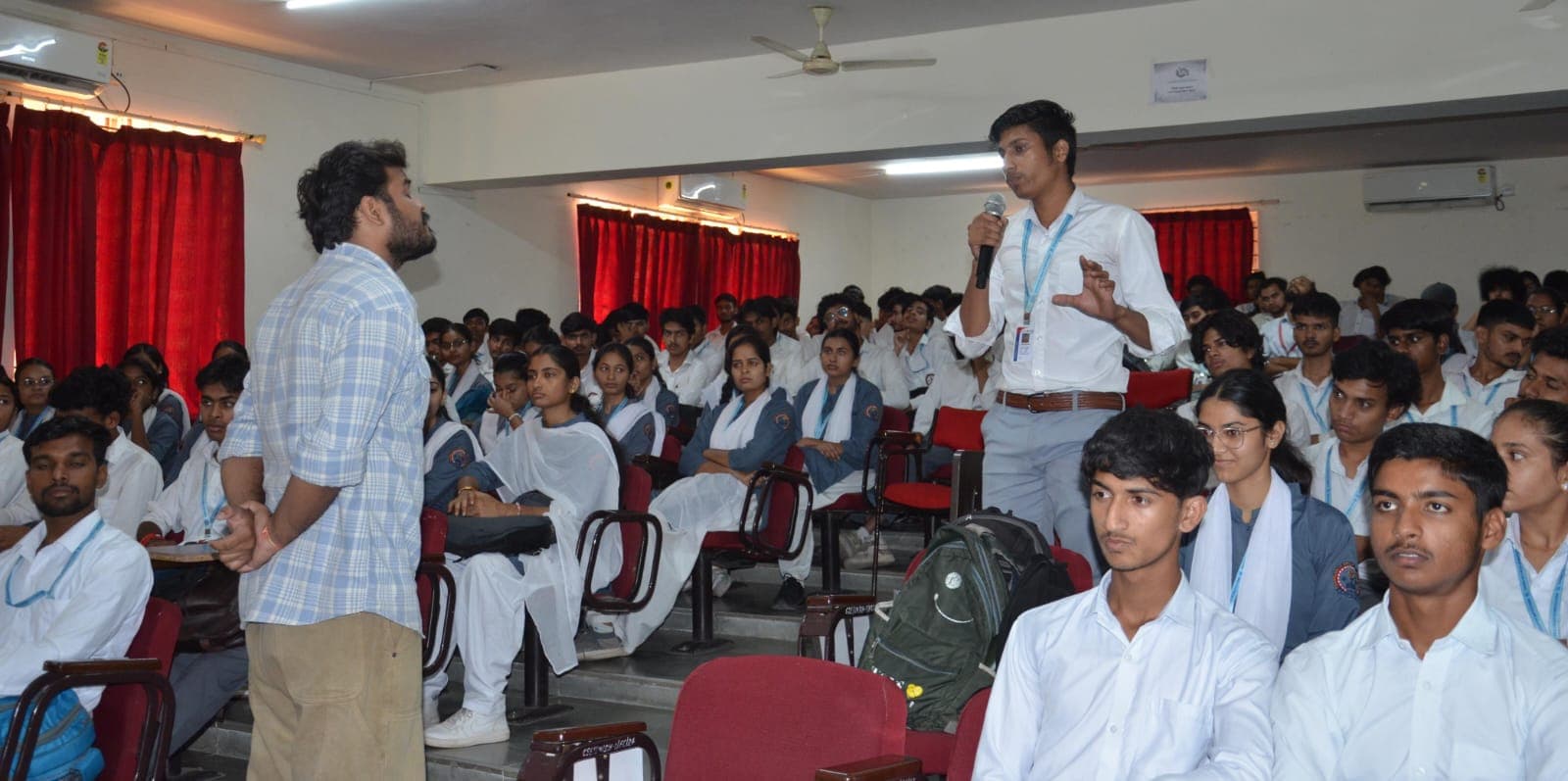 Bhavesh Joshi demonstrating Git and GitHub to CDGI students